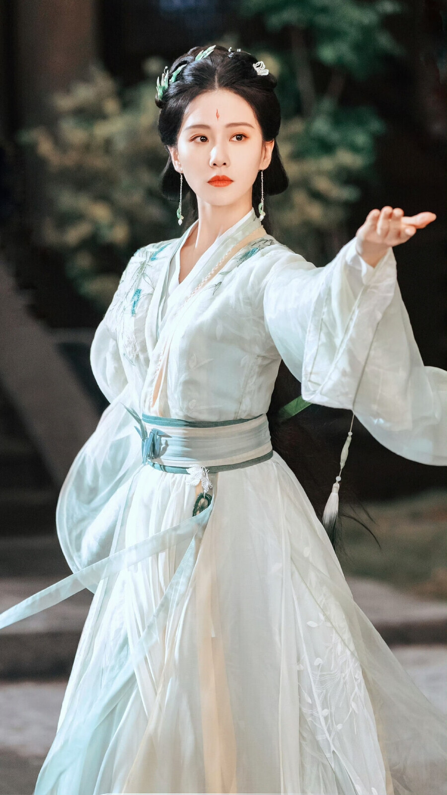 2024古裝劇10女神造型！楊紫富貴,趙露思夢回《長歌行》,劉詩詩比《一念關山》更美成仙