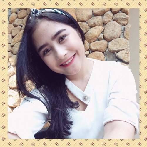 15 Foto Terbaik Prilly Latuconsina di Instagram