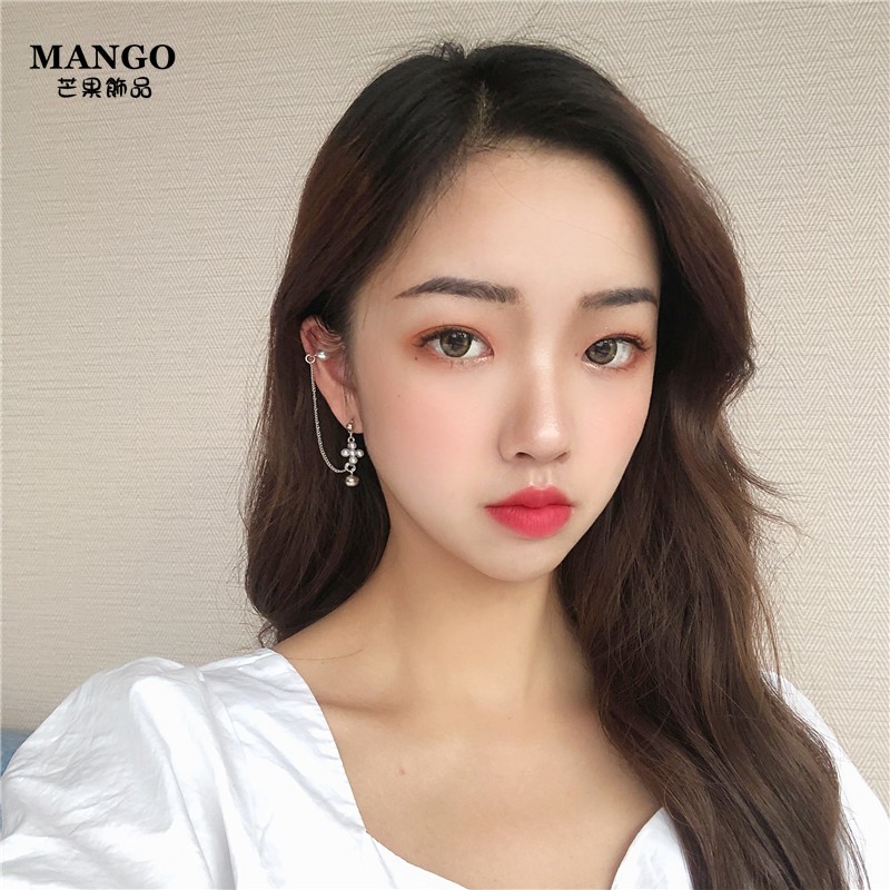 ✨✨✨訂單商品金額滿99元（不含運費）發貨✨✨✨【貨號】 T1193【材質】S925銀針【顏色】銀色【款式】鏈條式耳釘耳骨夾【尺寸】 請參照圖片包裝: 獨立包裝1個裝歡迎光臨，全場批發價，看中的可以直