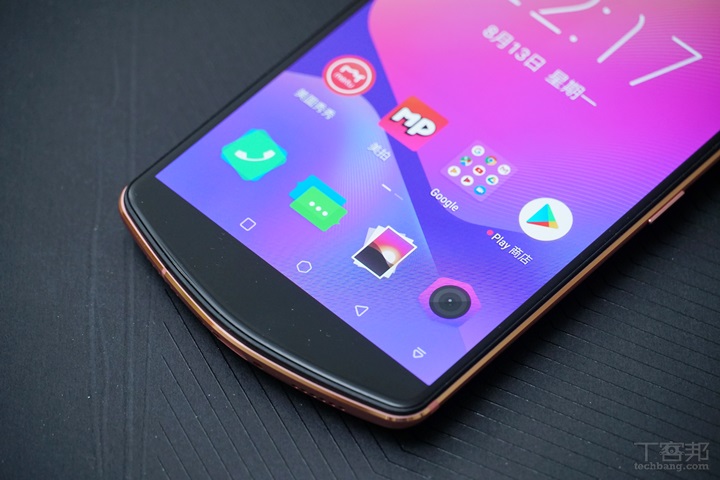 美圖 T9 簡單動手玩，不只美顏還能全身美型