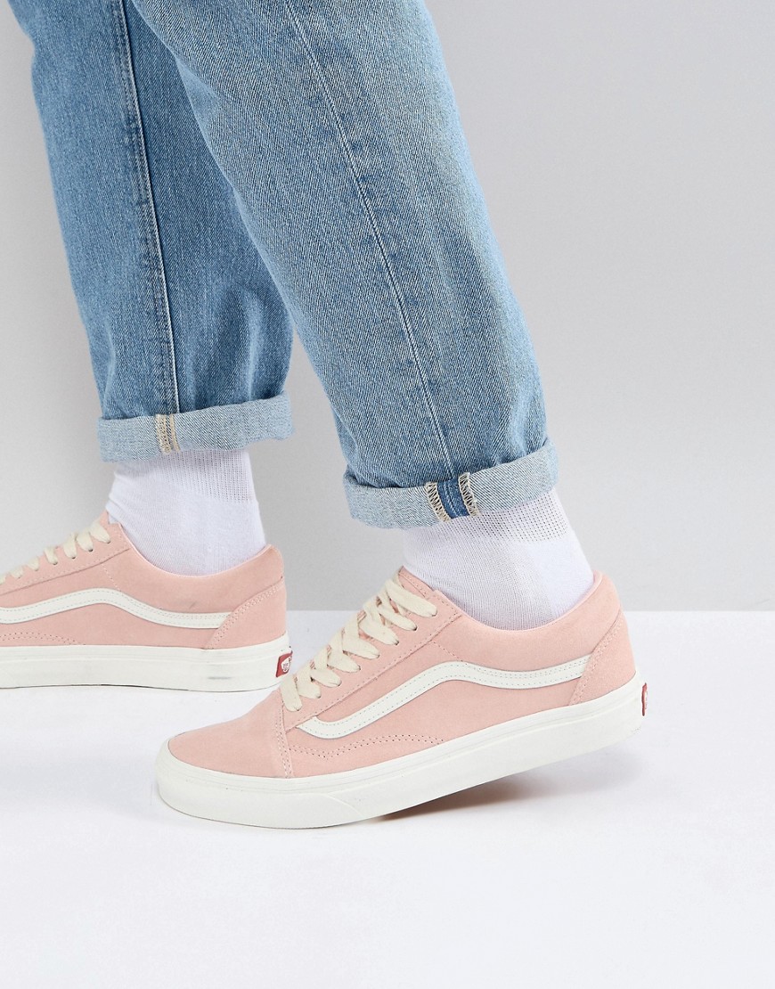 Trainers by Vans Supplier code: VA38G1QSK Suede upper Lace-up fastening Padded for comfort Chunky sole Signature waffle tread