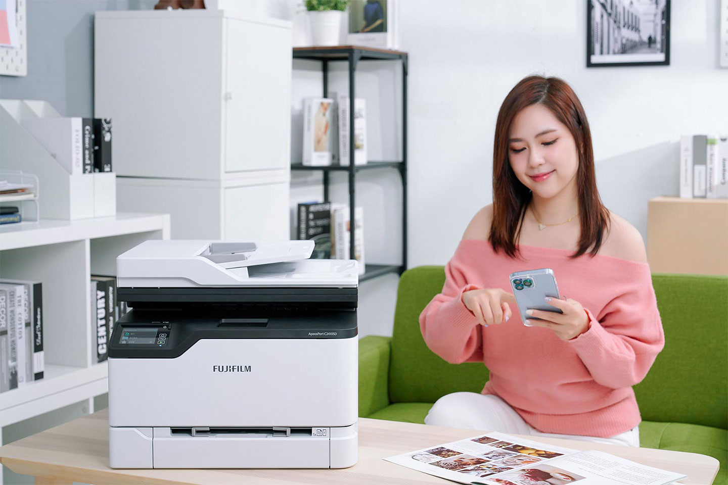 另外 FUJIFILM ApeosPort C2410SD 也支援行動列印，手機端也能連結設備進列印。