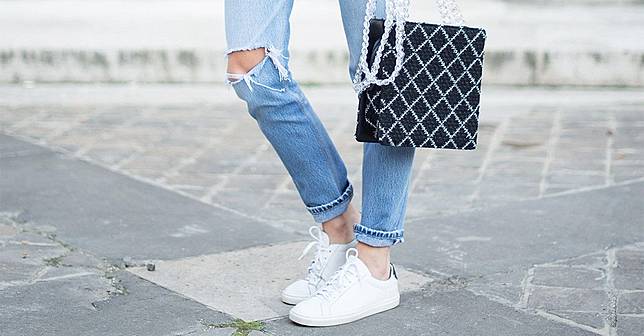 8 Rekomendasi Sneakers Putih yang Chic & Stylish