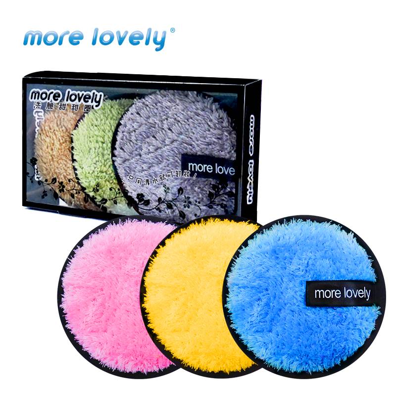 •只有髮絲1/300直徑的極超細纖維，確保每次擦拭能深入毛孔，清除臉部油脂及汙垢，觸感綿密讓每次體驗就像在幫肌膚做SPA． •紡紗製程導入白金級抗菌助劑，提升原生材質抑菌抗臭強度，使用安心更健康． •