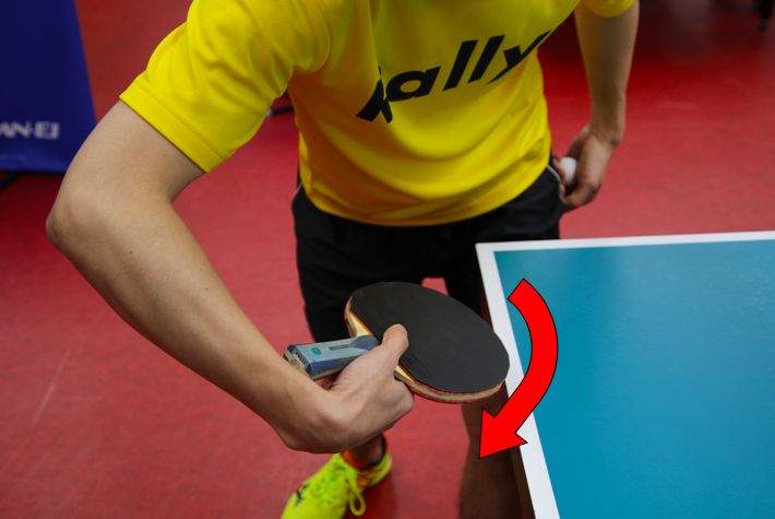 初心者必見 基本技術レッスン Ygサーブの出し方とコツ Rallys 卓球ニュース
