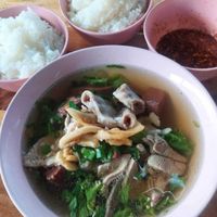 ร้านต้มเลือดหมูเงินล้าน