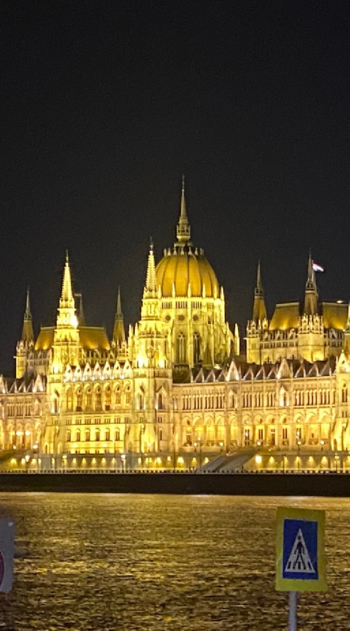 橙柳丁愛上布達佩斯🇭🇺國際代購