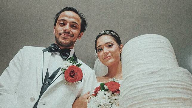 Membahas Profil Jerry Likumahwa Dan Istri Terlengkap