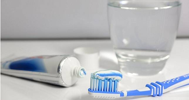 小心菌從口入　牙刷該如何清潔