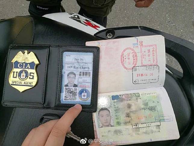 Ditilang Polisi China, Pengemudi Keluarkan Lencana CIA