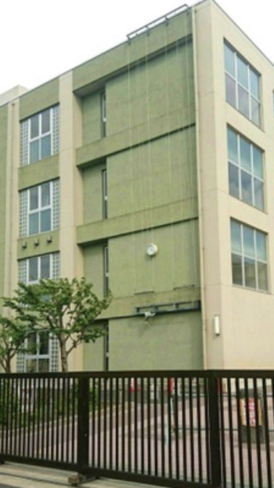 東高津小図書ボランティア整理班