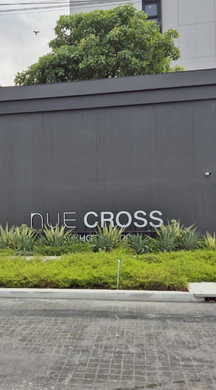 NUE CROSS