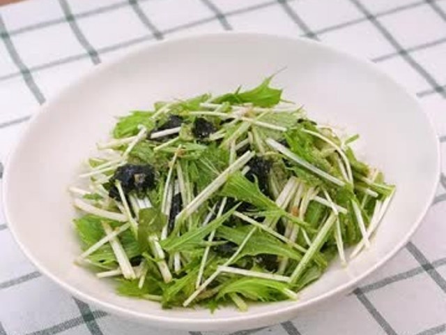 10分で作れる♪水菜とわかめのゴマダレサラダ（DELISH KITCHENニュース）