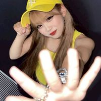 旧らーりーがーる💙🌙・ゆーかちゃん推し𝕣𝕠𝕠𝕞