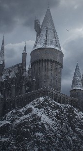 HOGWARTS​