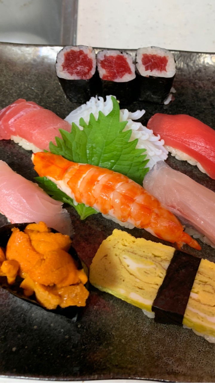 鮨出張料理　すし久ぼた　イベント自宅でのパーティー　目の前で握ります。お気軽にお問い合わせ下さい