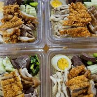 ข้าวมันไก่เจ๊อั๋นและอุ๊บสมูทตี้