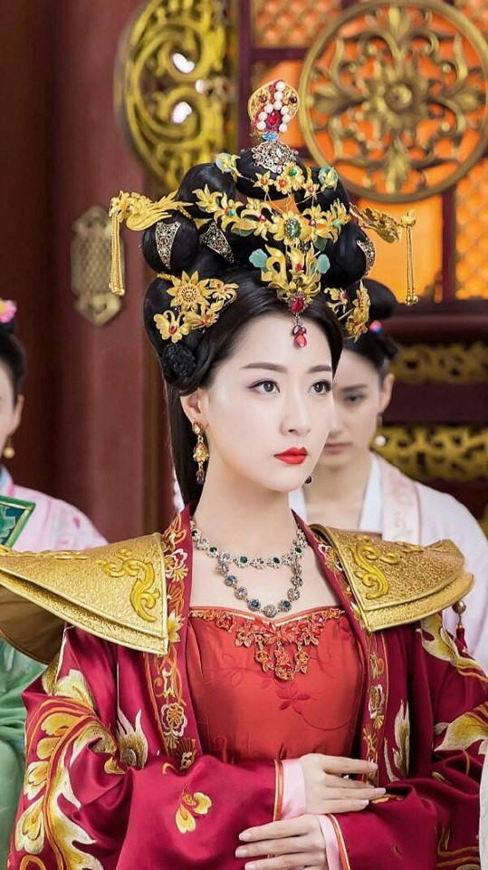 《乘風破浪的姐姐》心機女反派角色1：白冰《天淚傳奇之鳳凰無雙》