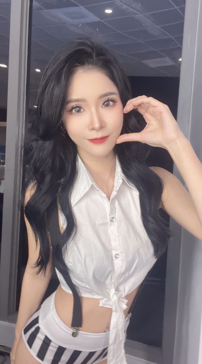 靜靜直播後援會TikTok Live