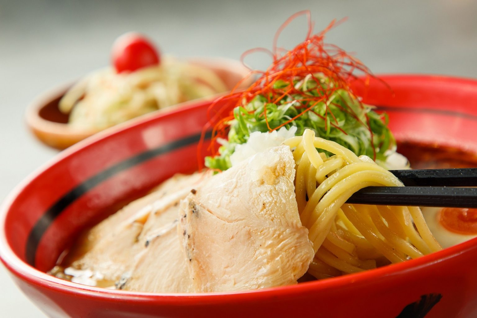 Global Mall板橋車站獨家推「一幻拉麵X胡同居酒屋」，品嘗得到蝦味拉麵