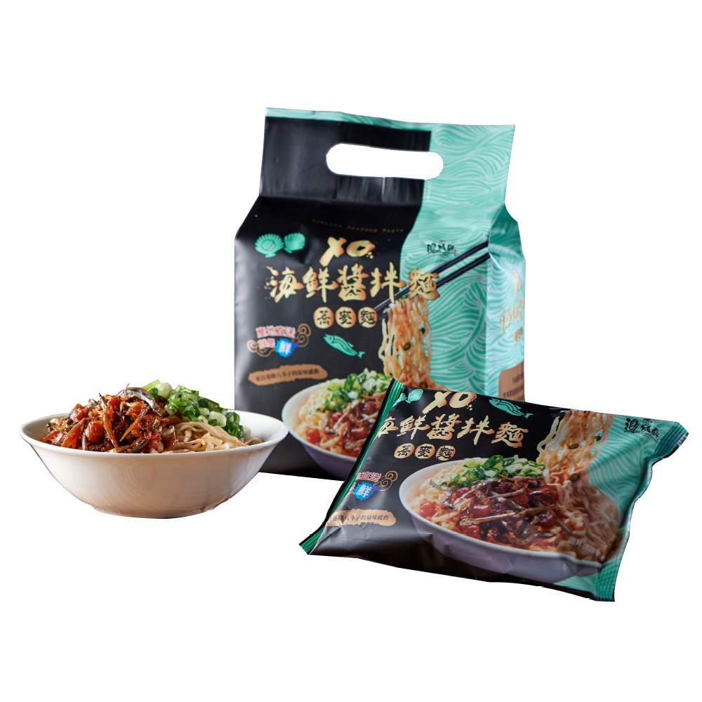 ★選用蕎麥麵體，富含膳食纖維與高營養價值 ★黃金比例海味醬料包 香味洋溢入口不油膩 ★麵條Q彈滑順 醬包濃郁鮮香 絕妙好滋味 別具風味的蕎麥，含有豐富膳食纖維與高營養價值 佐以黃金比例海味醬料包 溫潤