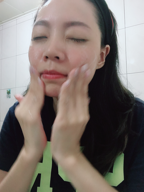 倪倪愛保養－『保養品推薦』歐美名媛女星網紅草本植萃天然保養聖品-來自歐洲MUJER法國原裝花植淨白臻萃/Dr.Konopka&amp;amp;apos;s有機金縷香沐浴精華/義大利黑鑽深層淨化潔顏精華開箱分享