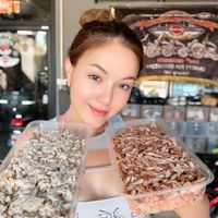 ขายเนื้อปูม้าแกะ ปูเป็น อวนลอย ต้มแกะ  Meerak Market