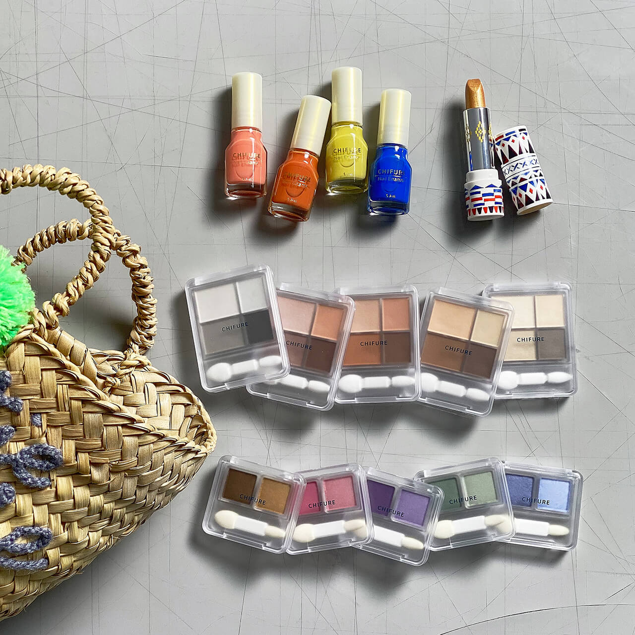 ちふれ春夏 400から旬のカラーメイクが楽しめちゃう アイシャドウ 口紅 注目アイテムは