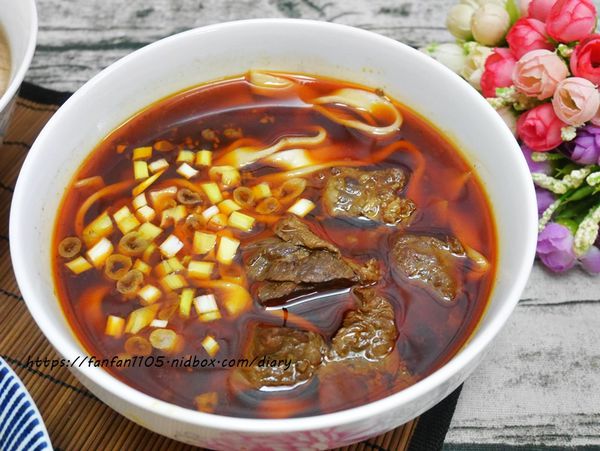 宅配美食【國家金牌御廚 奇真會館】#水蛙師 #冷凍料理包 #即時包 #調理包 #牛肉麵 #牛肉湯 #牛肉麵料理包 (7).JPG