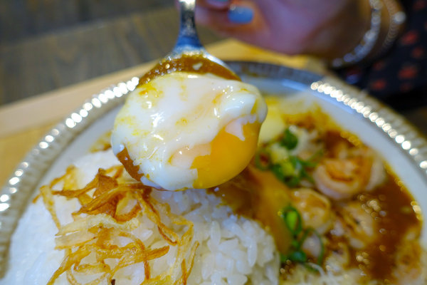 新高軒台北-南港車站環球美食街美食，新高軒咖哩南港店，新高軒咖哩南港店菜單，台北南港Global Mall環球購物中心適合一個人吃飯的餐廳