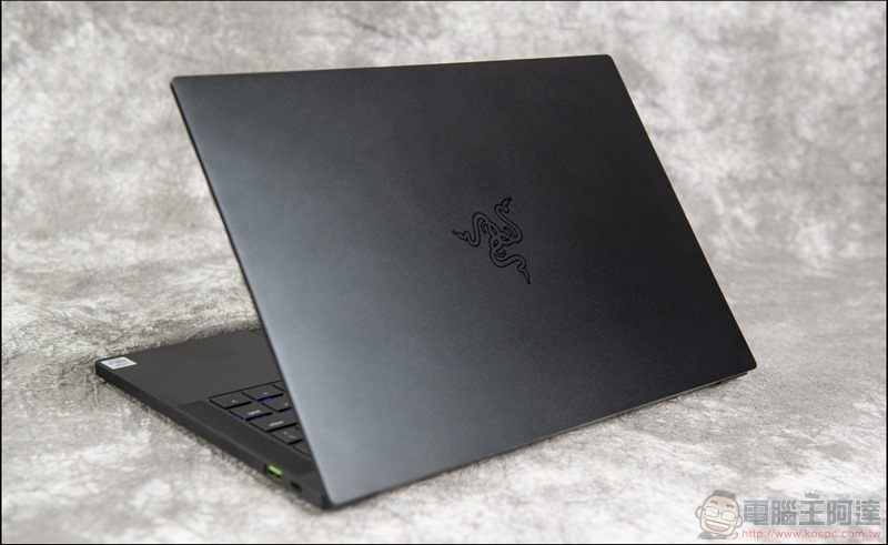 Razer Blade Stealth 13輕薄電競筆電開箱 - 08