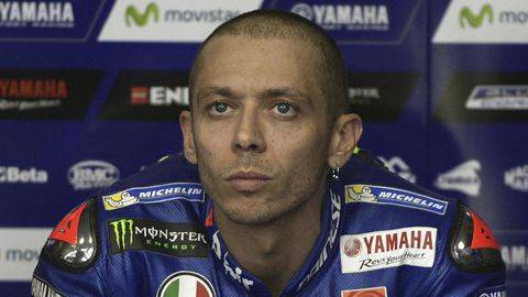 ™  Ayah Valentino Rossi: Anak Saya Masih Jomlo