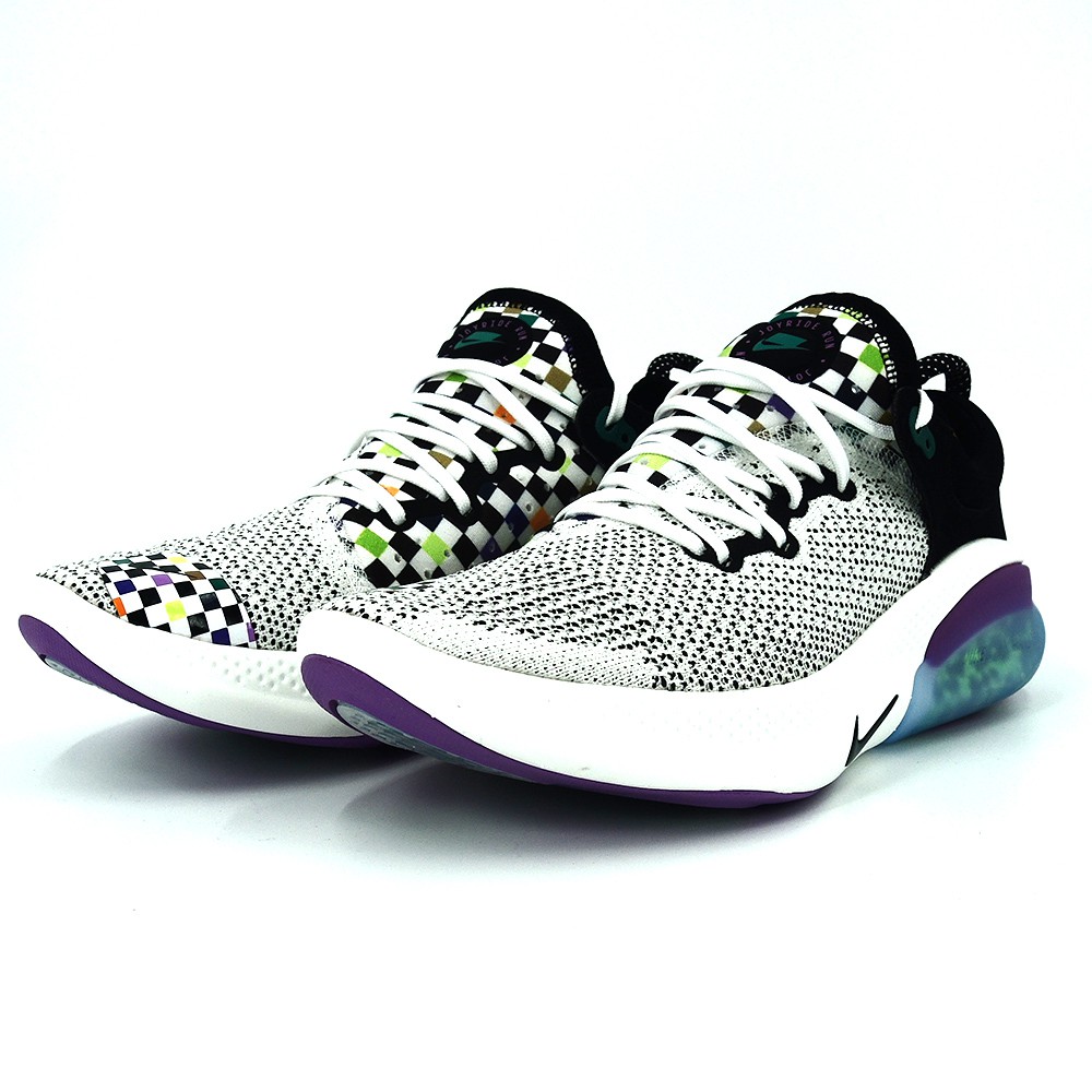 #NIKE #運動鞋 #跑步鞋 #慢跑鞋尺寸:US8-11※購買前請先聊聊確認所需尺寸是否有貨，謝謝！【鑑賞期及退貨注意事項】1. 本商城購物享有15天鑑賞期，恕不提供換貨，欲換貨更換尺寸請重新訂購。