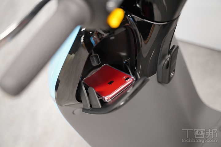 Gogoro 2 宣布小改款！加入置物架、感應卡並提升動力，同場加映 Delight 新色款