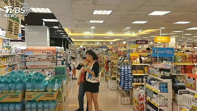 他哀怨勸世：真的不要相信女生說的逛一下。(示意圖，與文中當事人無關／TVBS)