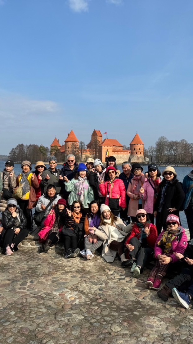 R芬的歡樂旅遊～榮光旅行社 專案經理