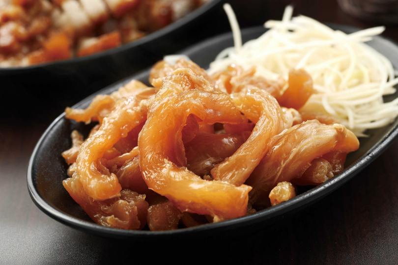 「滷腳筋」能吃到形狀完整的腳筋，口感Q爽。（125元）（圖／于魯光攝）