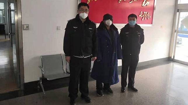青島1名男子謊稱自己從武漢回來，遭隔離14天。(圖／翻攝自微博)