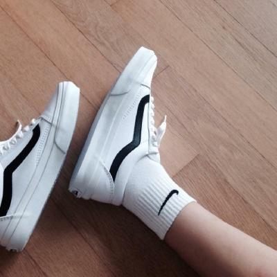 現貨VANS OLD SKOOL 白黑 基本款 帆布 紅標 AH-JE86027