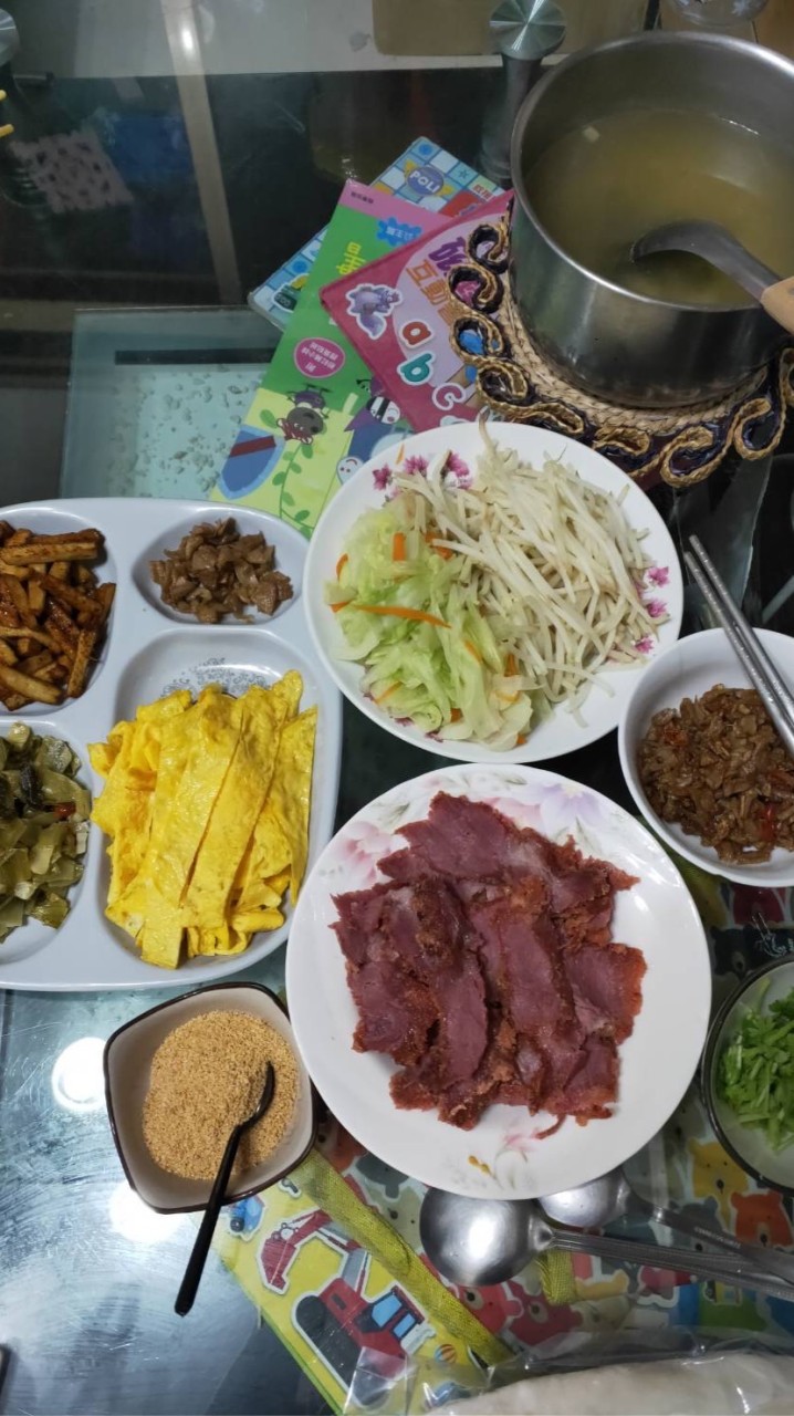 美食🍡🍡😋餐點🍱我也可以開心做❤️💪😁