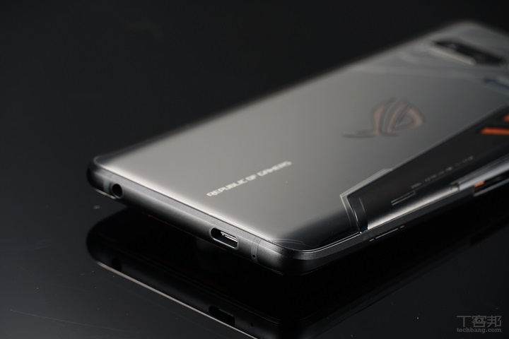 華碩 ROG Phone 大全套開箱！重新定義電競手機樣貌