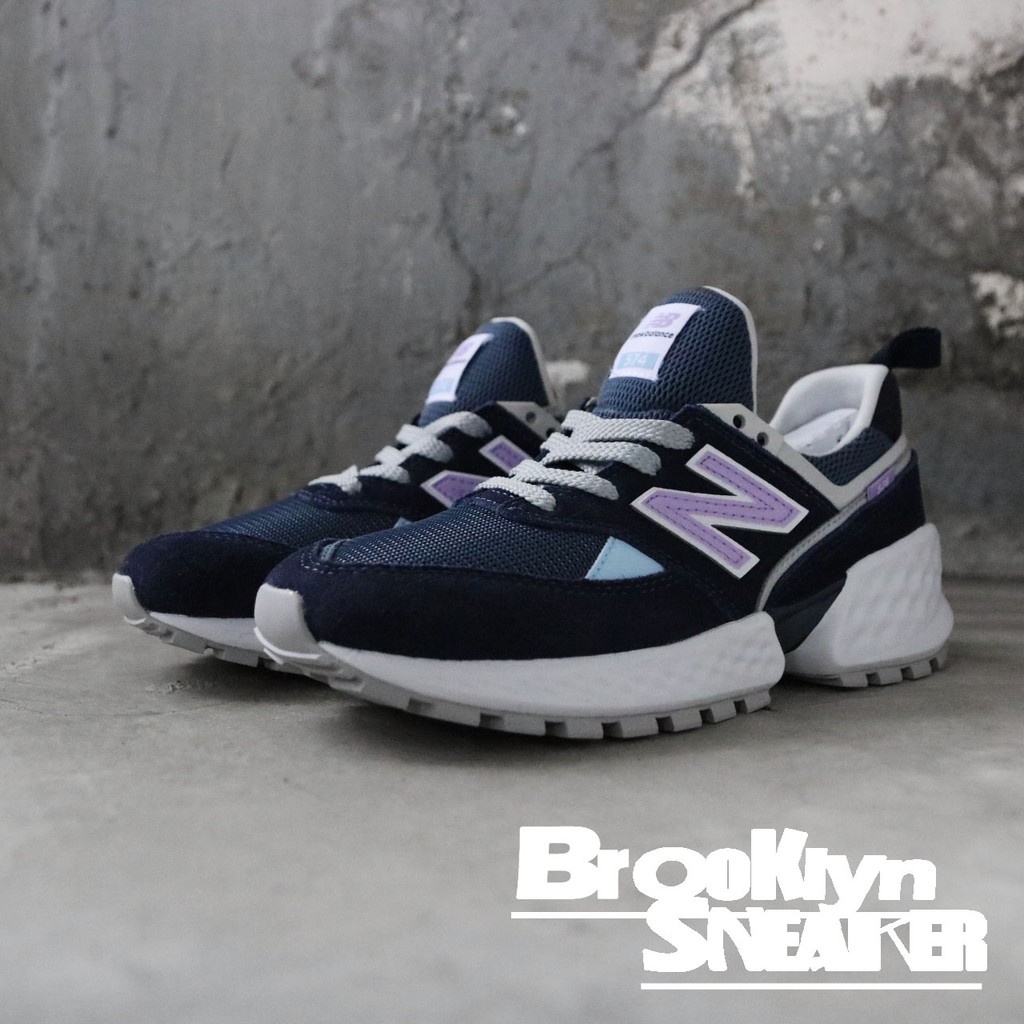 NEW BALANCE 新版574 IU代言 深藍 麂皮 紫 休閒鞋 老爹鞋 女 (布魯克林) MS574GNA