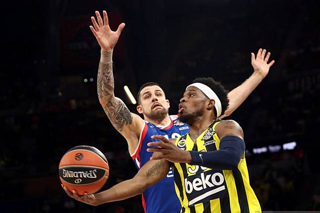 Anadolu Efes Vs Fenerbahce Beko Euroleague De Turk Derbisi Haftasi Eurohoops