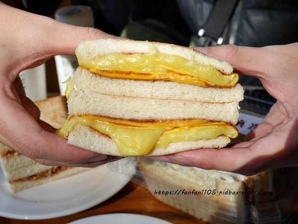 【台北必吃早餐】真芳碳烤吐司紅茶牛奶 #三明治 #粉漿蛋餅 #誠品南西 #中山站 (12).JPG