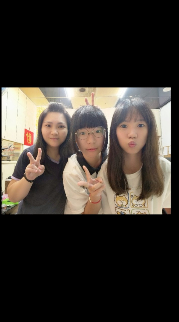 母女三人
