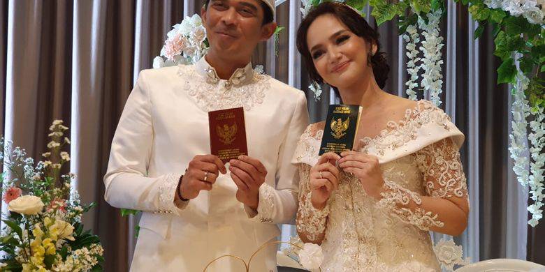 Rico Hidros Daeng Tetap Izinkan Angelica Simperler Berkarier Di Dunia Hiburan Kompas Com Line Today
