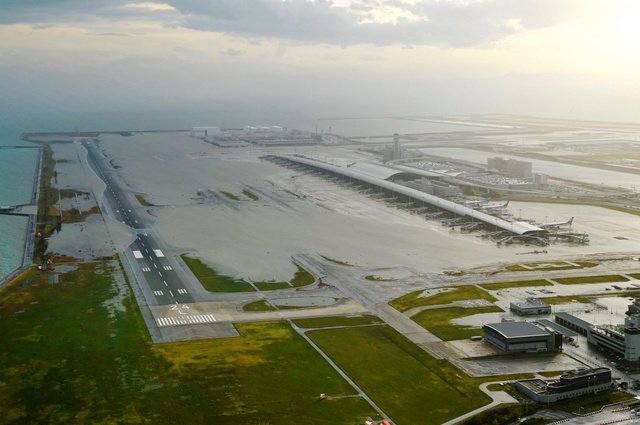 最強颱風席捲關東 日本人還是不放颱風假7