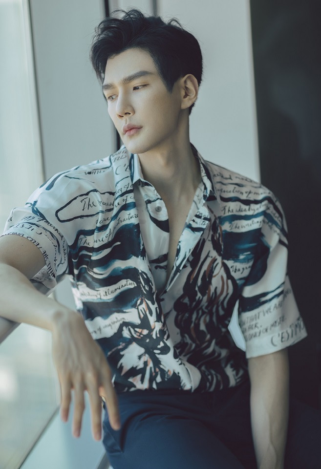 熱播甜寵劇古裝男神9：彥希 飾演《親愛的藥王大人》楚之墨