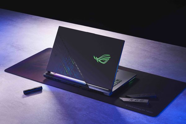 ROG Strix SCAR 17 SE、ROG Flow 16 發表，同步推出 Slash 電競潮品系列