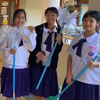 รักกันดีตีกันตาย